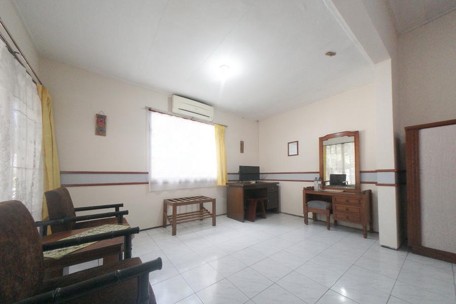 Hotel Reddoorz Near Balai Kota Malang Exteriér fotografie