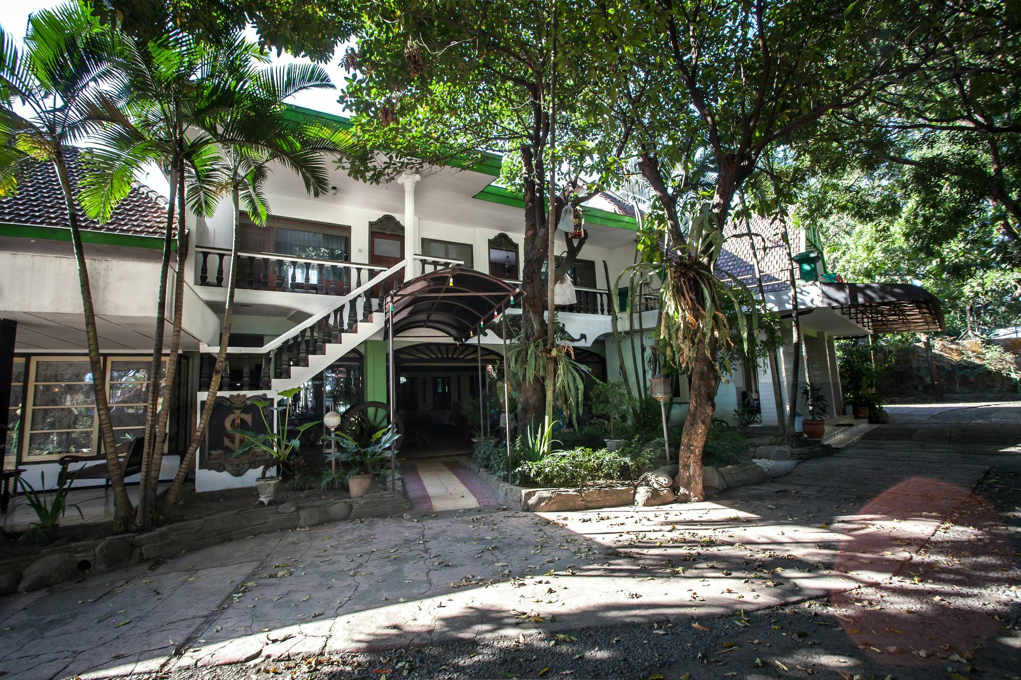 Hotel Reddoorz Near Balai Kota Malang Exteriér fotografie